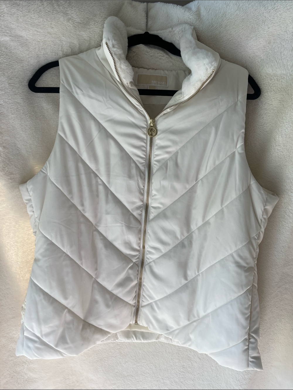 Michael Kors Cream Quilted Puffer Vest with Faux Fur Trim